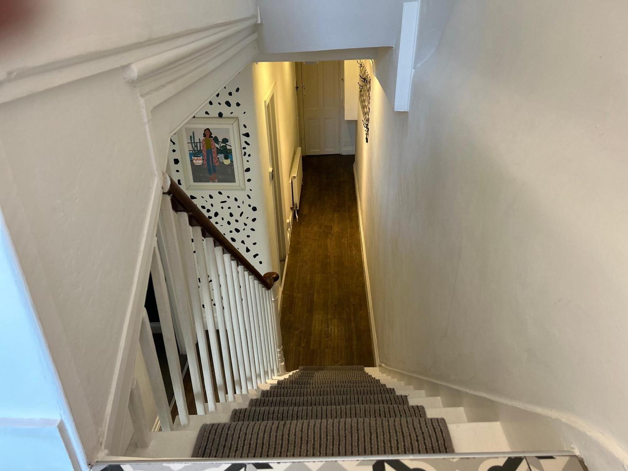 2 Bedrooms With Private Garden Walking Distance To Underground Ideal For Families * Londen